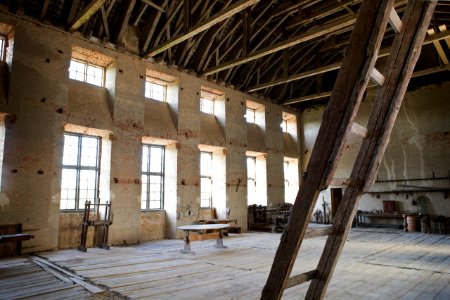 Interiör. Ofullbordade salen. Liggande med stege i förgrunden - Skoklosters slott - 87274
