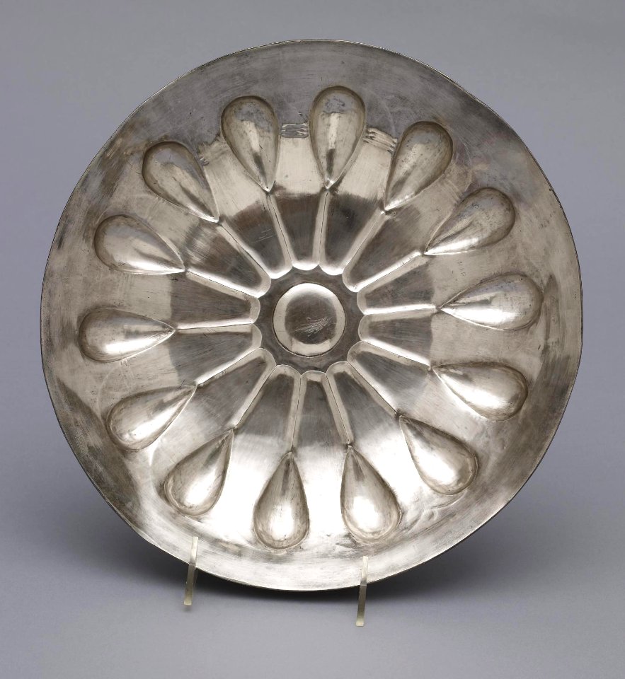 Iranian - Shallow Vessel - Walters 571816