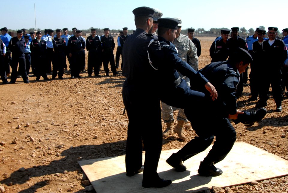 Iraqi basic training in Karbala DVIDS160918