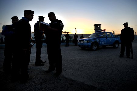 Iraqi police patrol Sadiah DVIDS142031