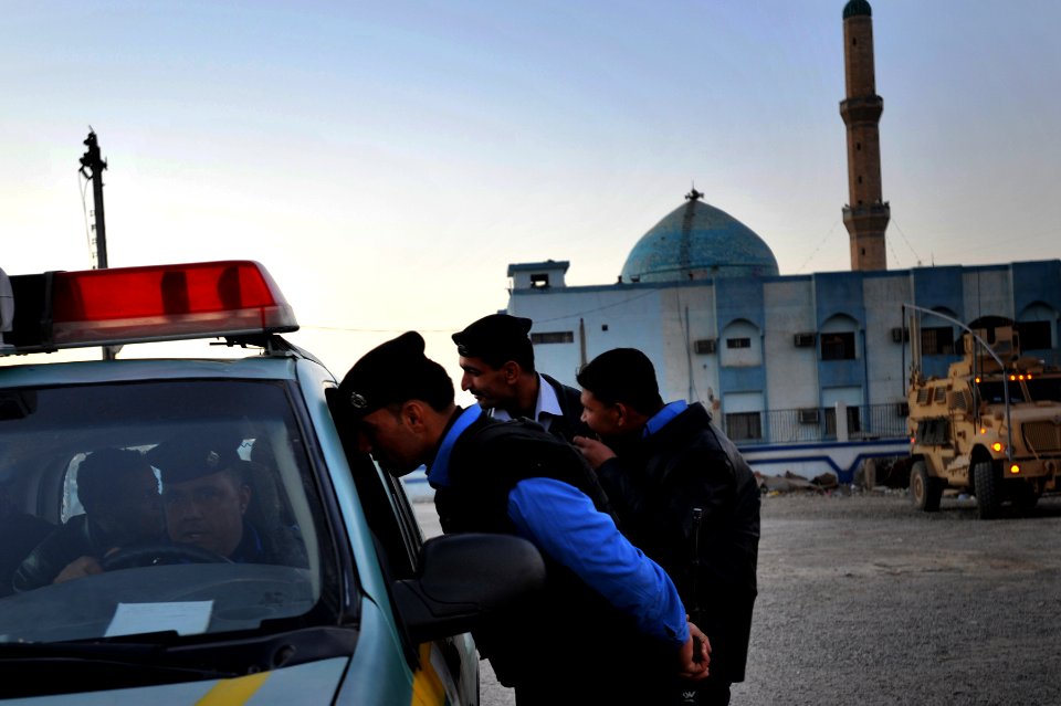Iraqi police patrol Sadiah DVIDS142053