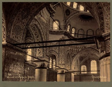 Intérieur de la Mosquée Ahmed - Sébah & Joaillier. LCCN2003688202
