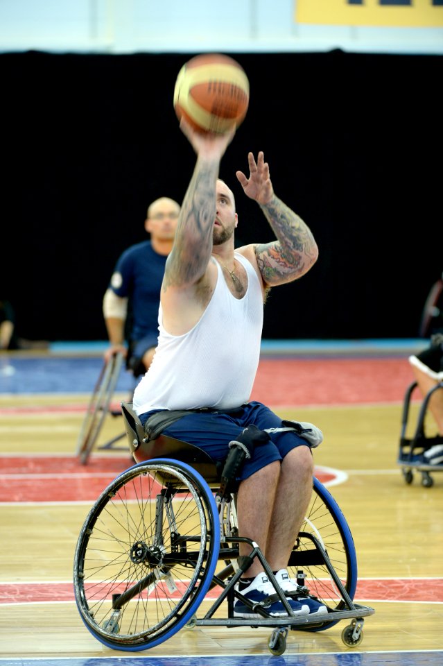 Invictus Games 2014 140909-N-PW494-637