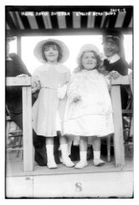 Irene Davis Burden and Evelyn Byrd Dows LCCN2014699921