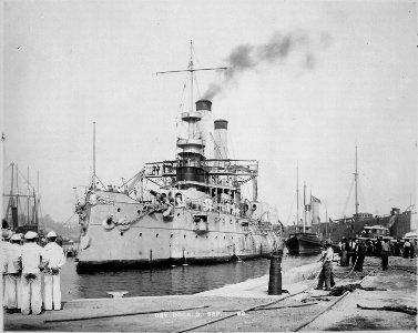 Iowa (BB4). Port bow, entering drydock, 09-01-1898 - NARA - 535433
