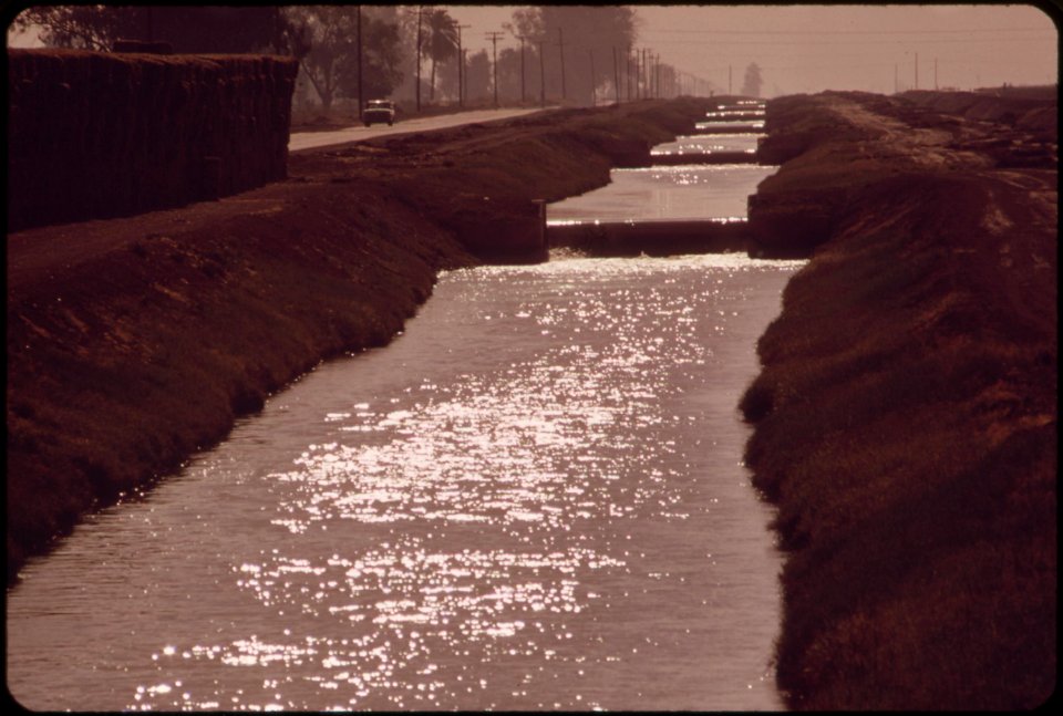 Irrigation-canal-in-the-imperial-valley--area-of-holtville-may-1972 7006591144 o