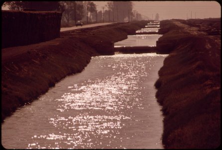 Irrigation-canal-in-the-imperial-valley--area-of-holtville-may-1972 7006591144 o