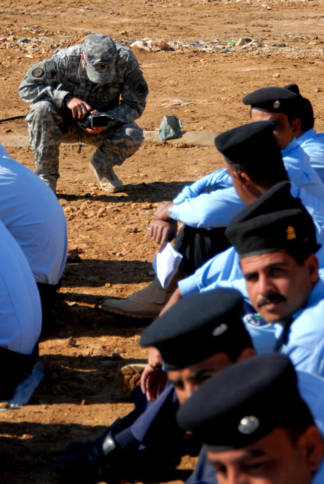 Iraqi basic training in Karbala DVIDS160917