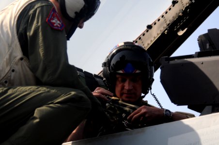 ISAF air director flies Reagan skies DVIDS202075