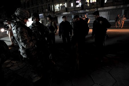 Iraqi police patrol Sadiah DVIDS142071