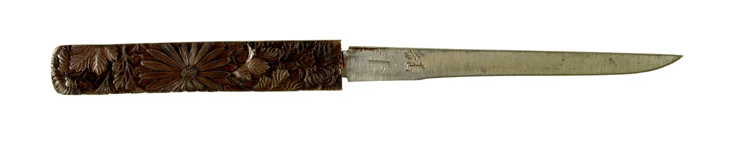 Ishiguro Koreyoshi - Kozuka with Chrysanthemums - Walters 5112783