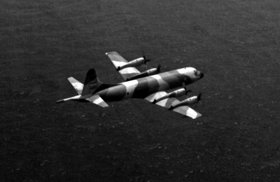 Iranian P-3F Orion in flight 1988