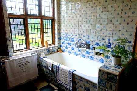 Ireton Bathroom - Packwood House - Warwickshire, England - DSC08912 photo