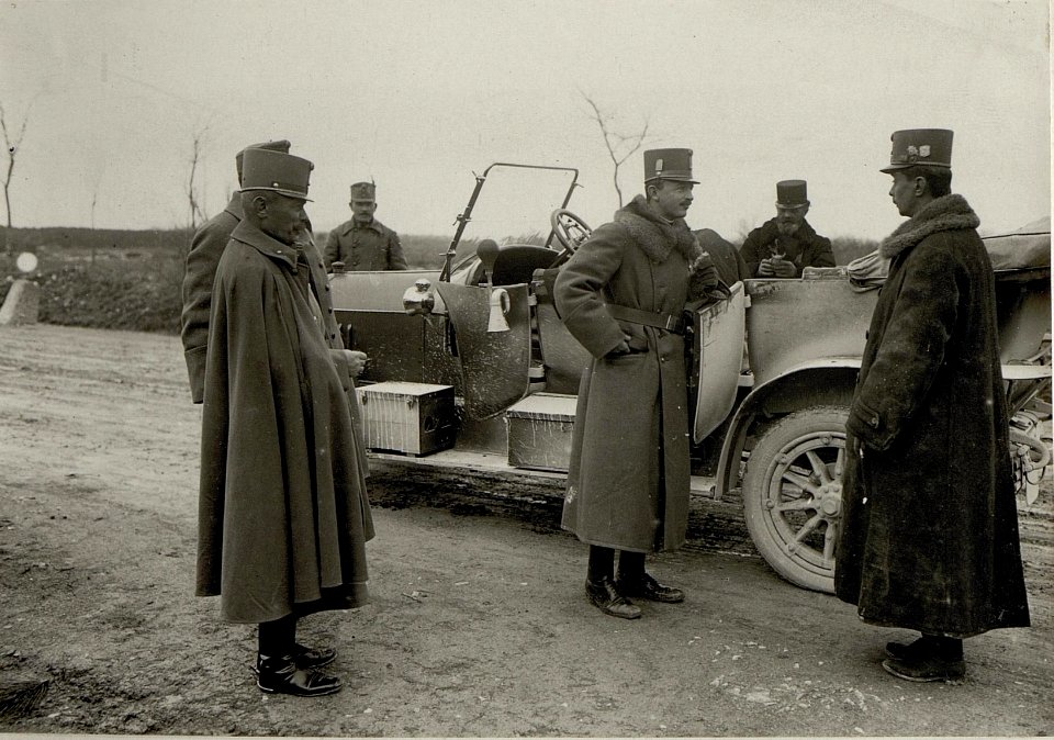 Isonzofrontreise Kaiser Karls I. am 10.4.1917 (BildID 15552184)