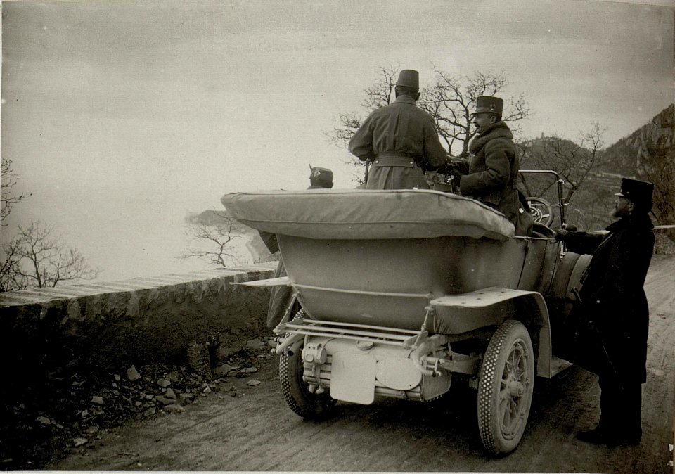 Isonzofrontreise Kaiser Karls I. am 10.4.1917 (BildID 15552240)