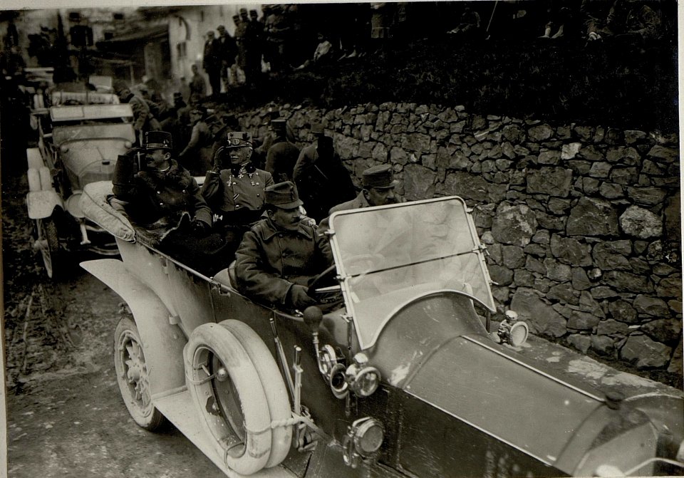 Isonzofrontreise Kaiser Karls I. am 10.4.1917 (BildID 15552268)