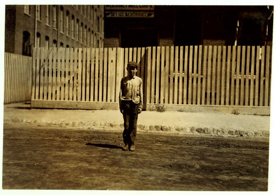 Israel Marinoff, 81st St., Ward 5. Works at -2 drawing-in room. At his home his father gave me the boys age at 14 or 15. Those of his other children he was more sure of. LOC nclc.02217