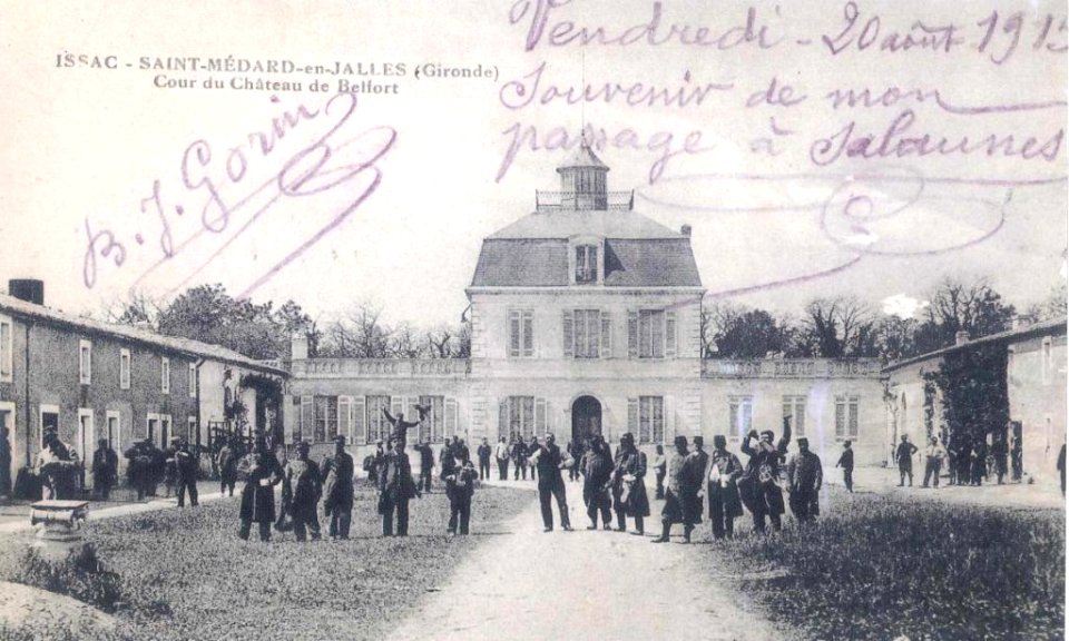 Issac - Saint-Médard en Jalles - château Belfort (cour)