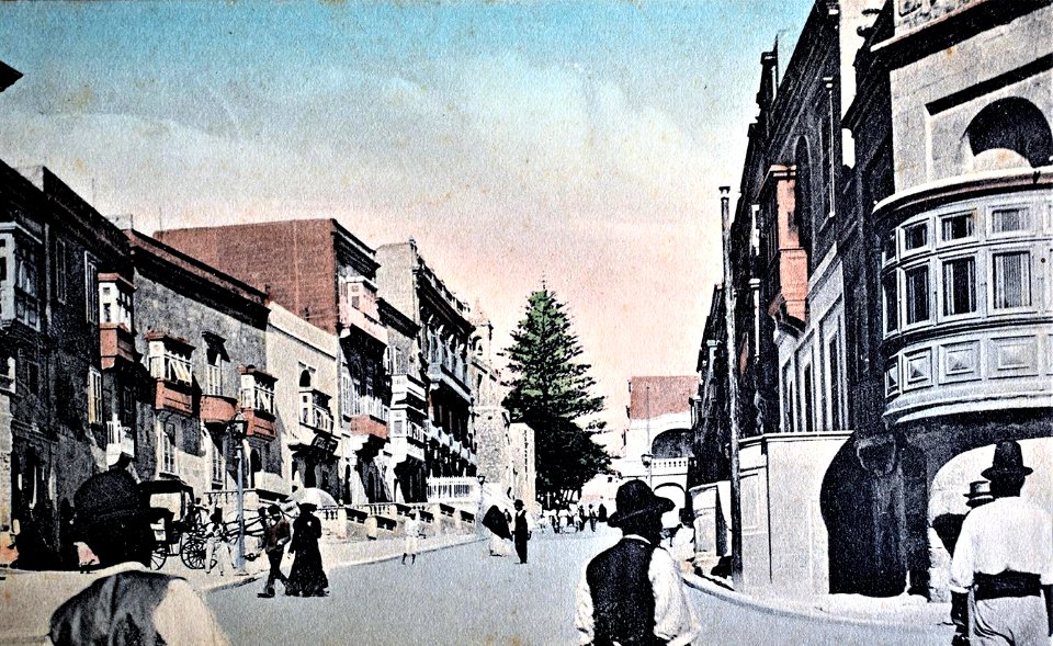 It-Tiġrija, Strada Fortunato Mizzi, Victoria, 1910s. Photo Mikiel Farrugia