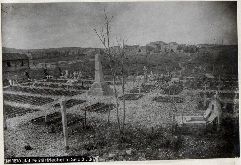 Ital.Militärfriedhof in Selz 31.10.17. (BildID 15609517)