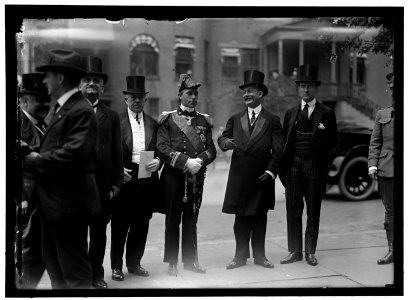 ITALIAN COMMISSION TO U.S. FERDINAND, PRINCE OF UDINE, CENTER; AMBASSADOR MACCHI DI CELLERE, 2ND FROM RIGHT; BORSARELLI AT LEFT CENTER LCCN2016867822
