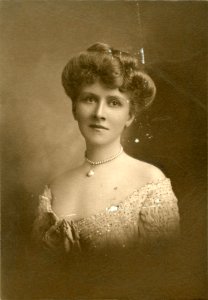 Isadore Rush, stage actress (SAYRE 8203)