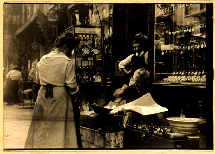 Italian shop on Mott Street, New York City LCCN97519078