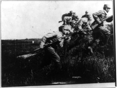 Italians charging Austrian infantry LCCN2010646025