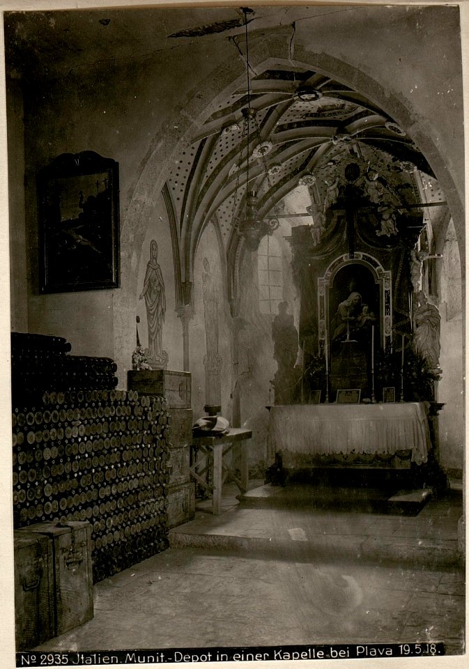 Italien. Munit-Depot in einer Kapelle bei Plava 19.5.18. (BildID 15618180)