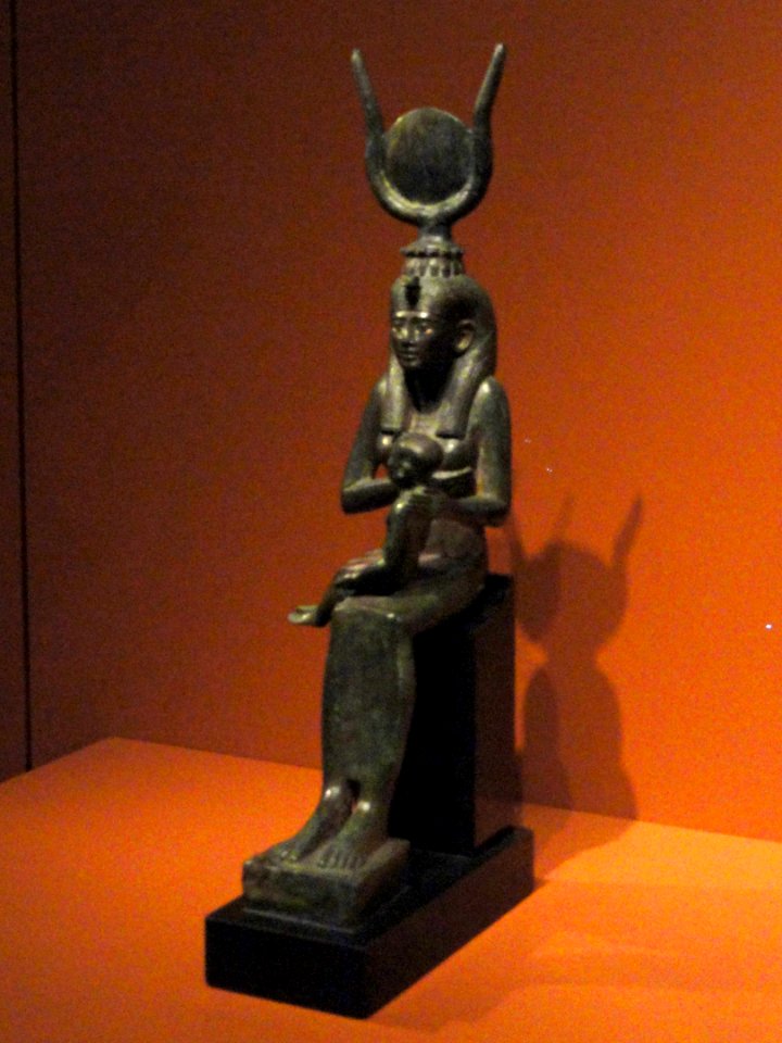Isis suckling Horus, 664-32 BCE - Nelson-Atkins Museum of Art - DSC08090