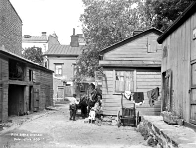 Iso Roobertinkatu 19 Piha - N477 (hkm.HKMS000005-000000ui)