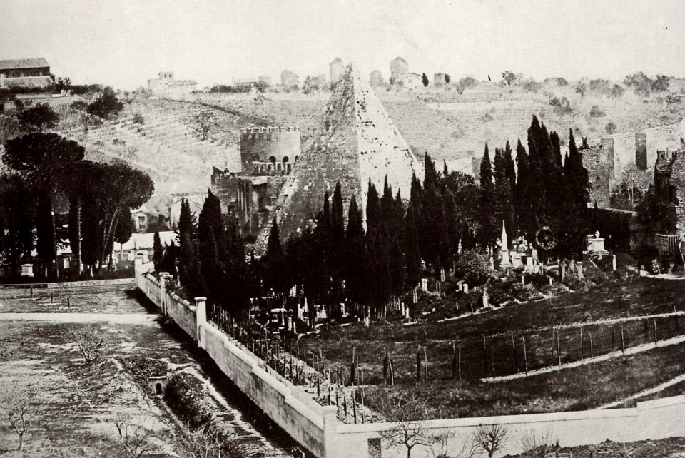 Italienischer Photograph um 1850 - Der protestantische Friedhof und die Cestiuspyramide (Zeno Fotografie)