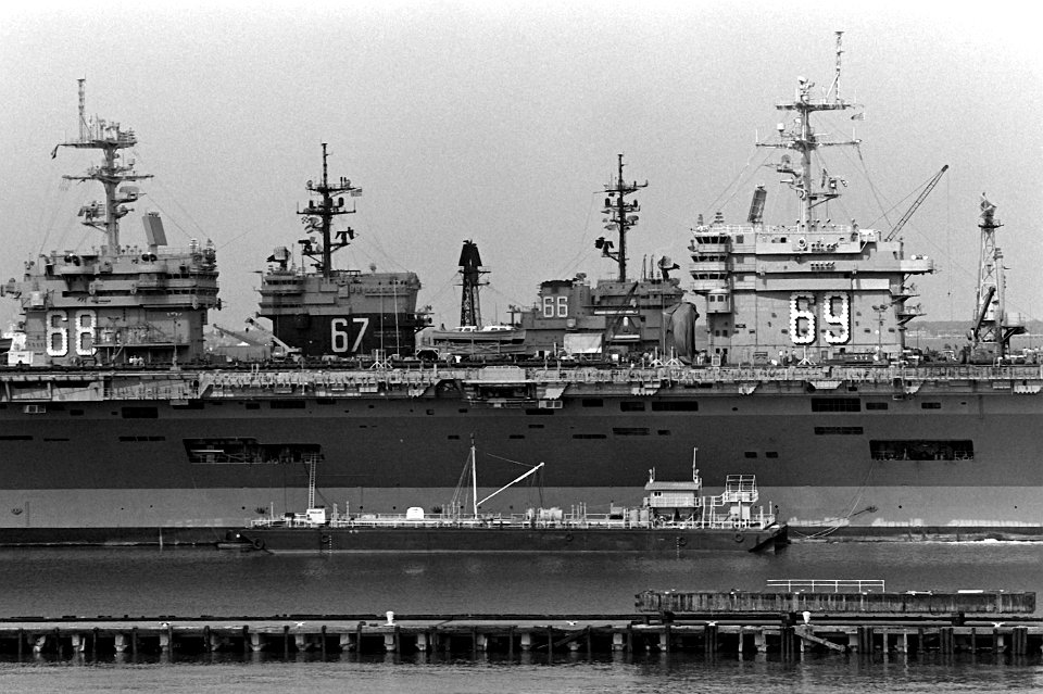 Islands of US Navy carriers at Norfolk in 1985
