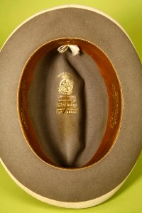 Italiensk filthatt. Gentlemannen - om män och mode - Hallwylska museet - 85832