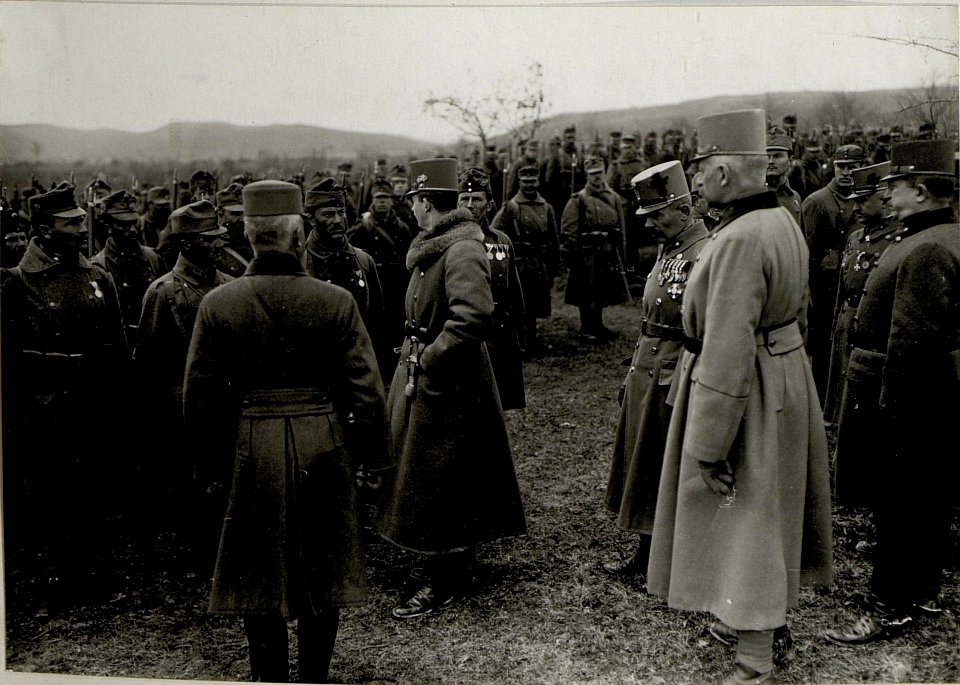 Isonzofrontreise Kaiser Karls I. am 10.4.1917 (BildID 15552149)