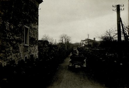Isonzofrontreise Kaiser Karls I. am 10.4.1917 (BildID 15552177) photo
