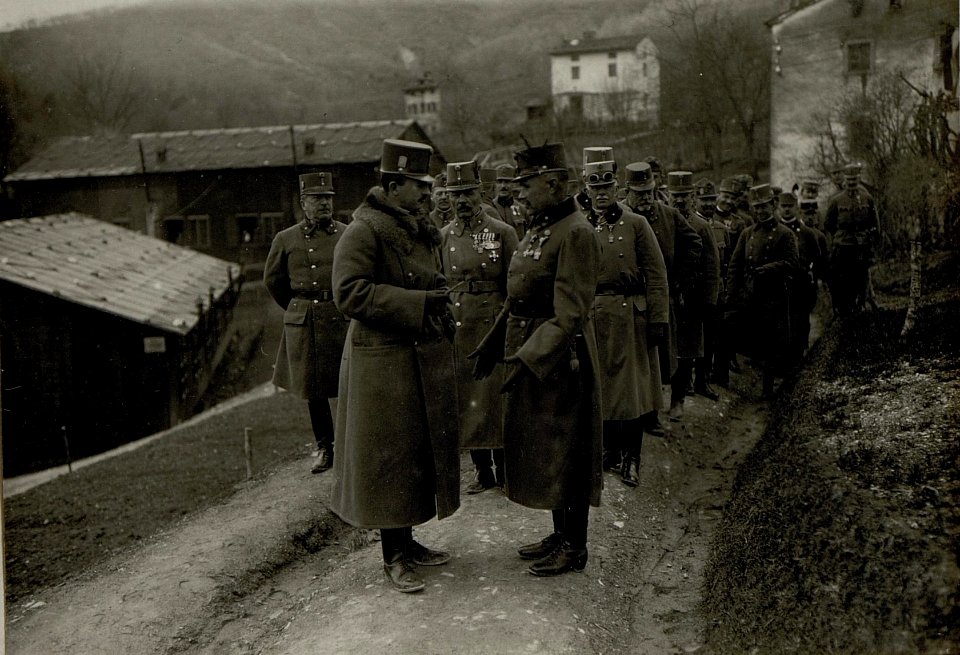 Isonzofrontreise Kaiser Karls I. am 10.4.1917 (BildID 15552261)