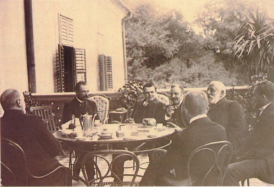 István Tisza and his family, Sándor Palace