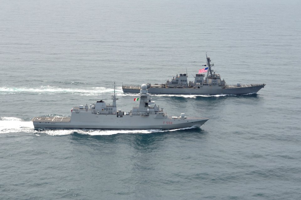 Italian frigate Alpino (F594) underway with USS Gonzalez (DDG-66) in the Atlantic Ocean on 17 May 2018 (180517-N-N0701-0001)