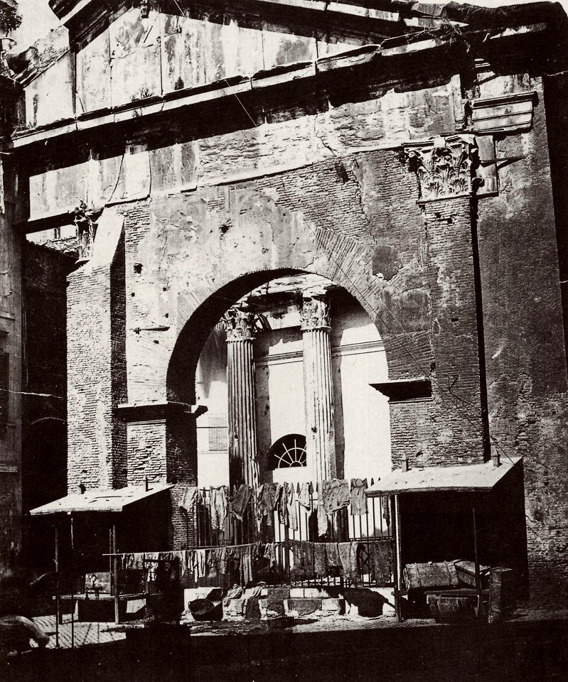 Italienischer Photograph um 1870 - Der Portico di Ottavia (Zeno Fotografie)