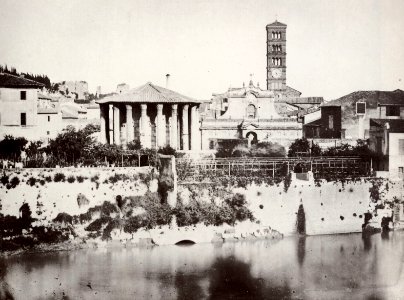 Italienischer Photograph um 1860 - Ansicht der Piazza di Bocca della Verità vom Ponte Rotto aus (Zeno Fotografie) photo