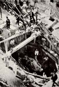 Italienischer Photograph um 1864 - Die Ausgrabung des Hercules Mastai (Zeno Fotografie)