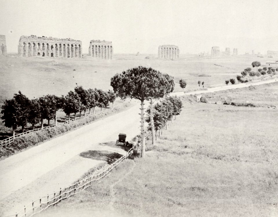 Italienischer Photograph um 1878 - Die Via Appia Nuova und die Aqua Claudia (Zeno Fotografie) photo