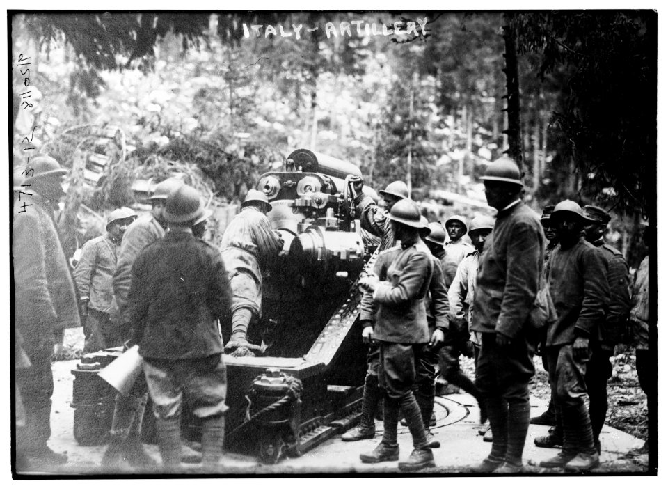 Italy - Artillery LCCN2014707733