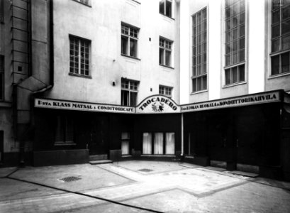 Itäinen Heikinkatu 9 (= Mannerheimintie 5) - N30796 (hkm.HKMS000005-km0039li)
