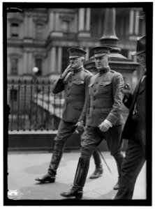 HARBORD, JAMES G., LT. COL, U.S.A. RIGHT, WITH PERSHING LCCN2016867794