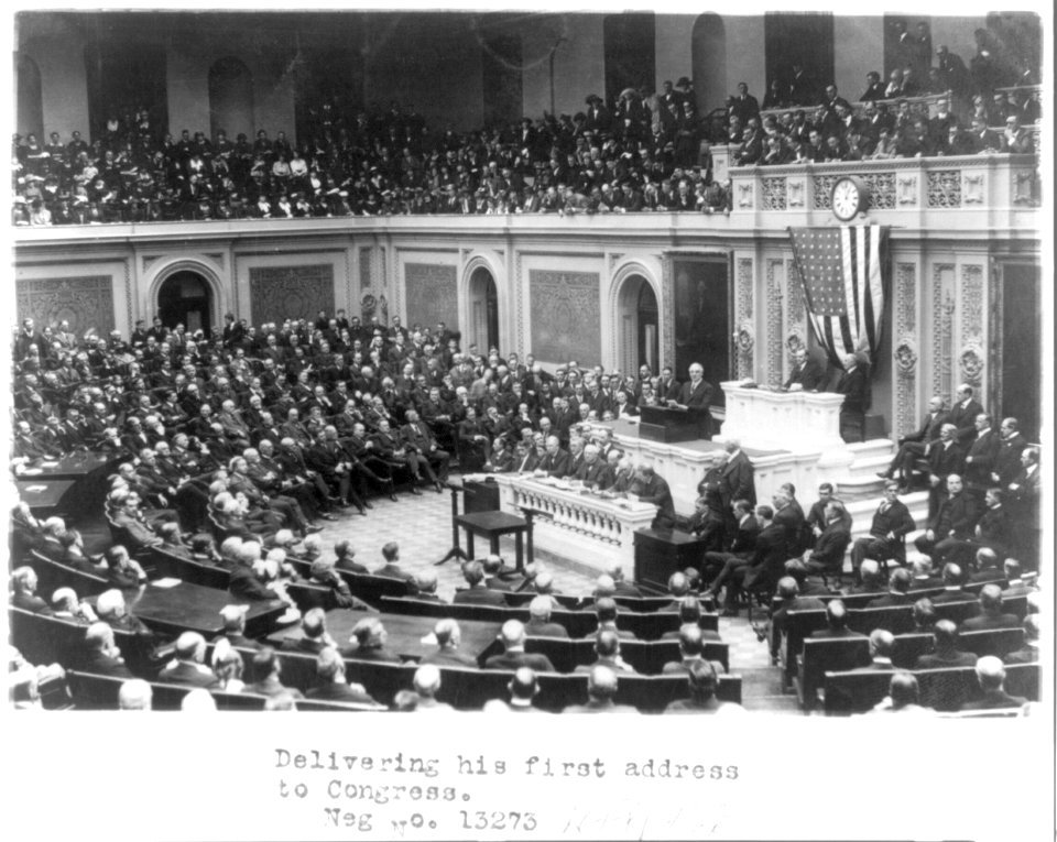Harding delivering first address to Congress, 1921. LCCN2002695734