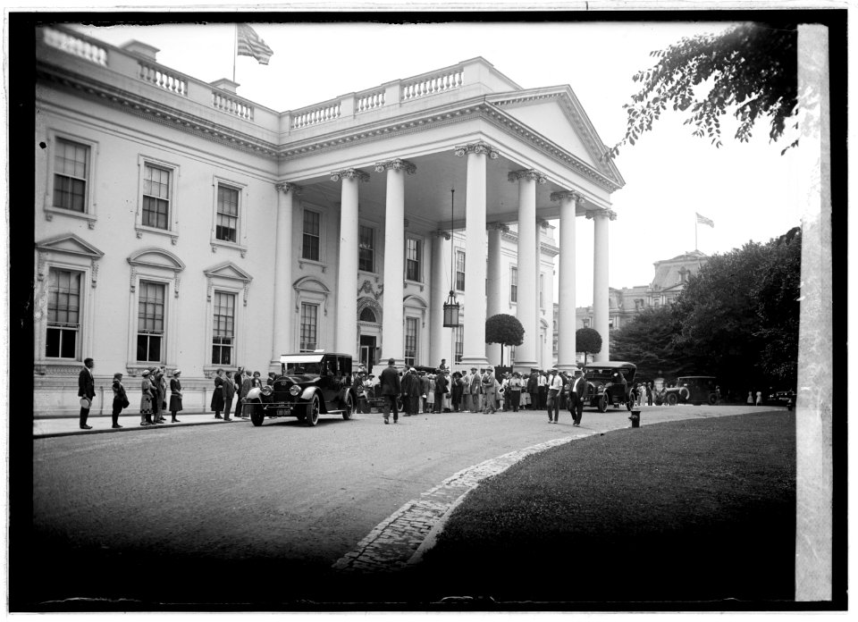 Harding leaving for Gettysburg, 7-1-22 LCCN2016846488