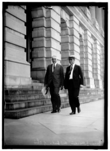 HARDING, WARREN GAMALIEL. SENATOR FROM OHIO, 1915-1921. PRESIDENT OF THE UNITED STATES, 1921-1923. LEFT, WITH HIS SECRETARY LCCN2016870074