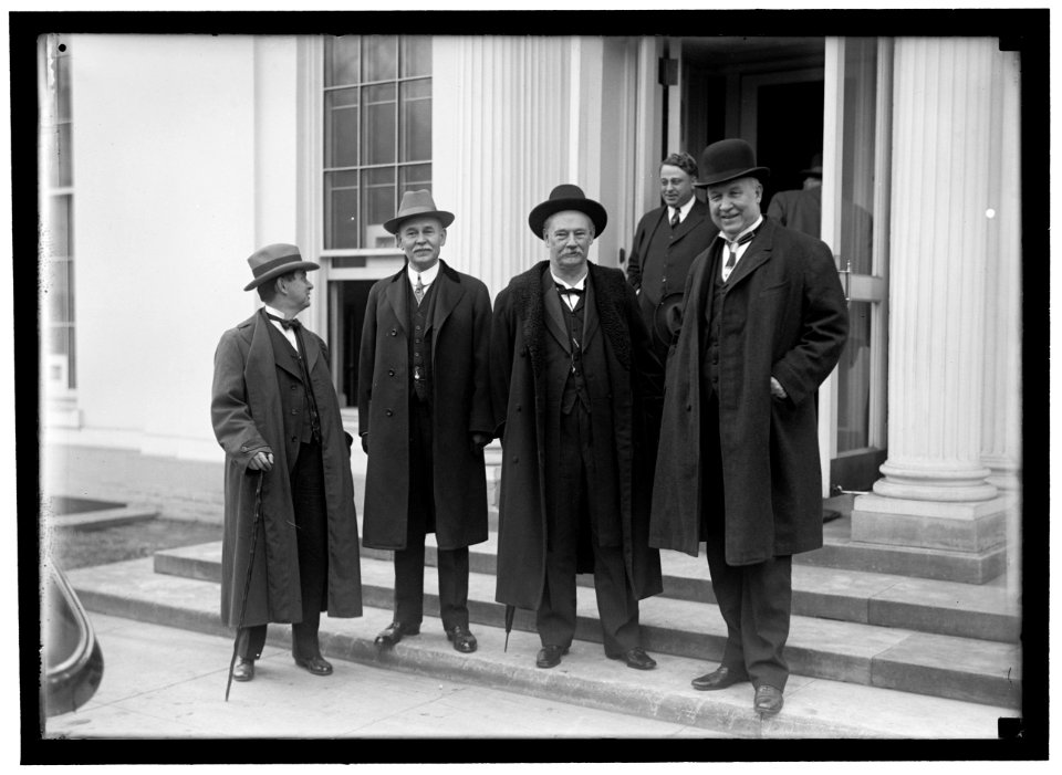 HARDWICK, THOMAS WILLIAM, REP. FROM GEORGIA, 1902-1914; SENATOR, 1914-1919; GOVERNOR, 1921-1923. GROUP- HARDWICK, DR. M.L. BRITTAIN, GA. COMMR. ED.; N.A. HARRIS, GOVERNOR OF GEORGIA; SEN. LCCN2016866593